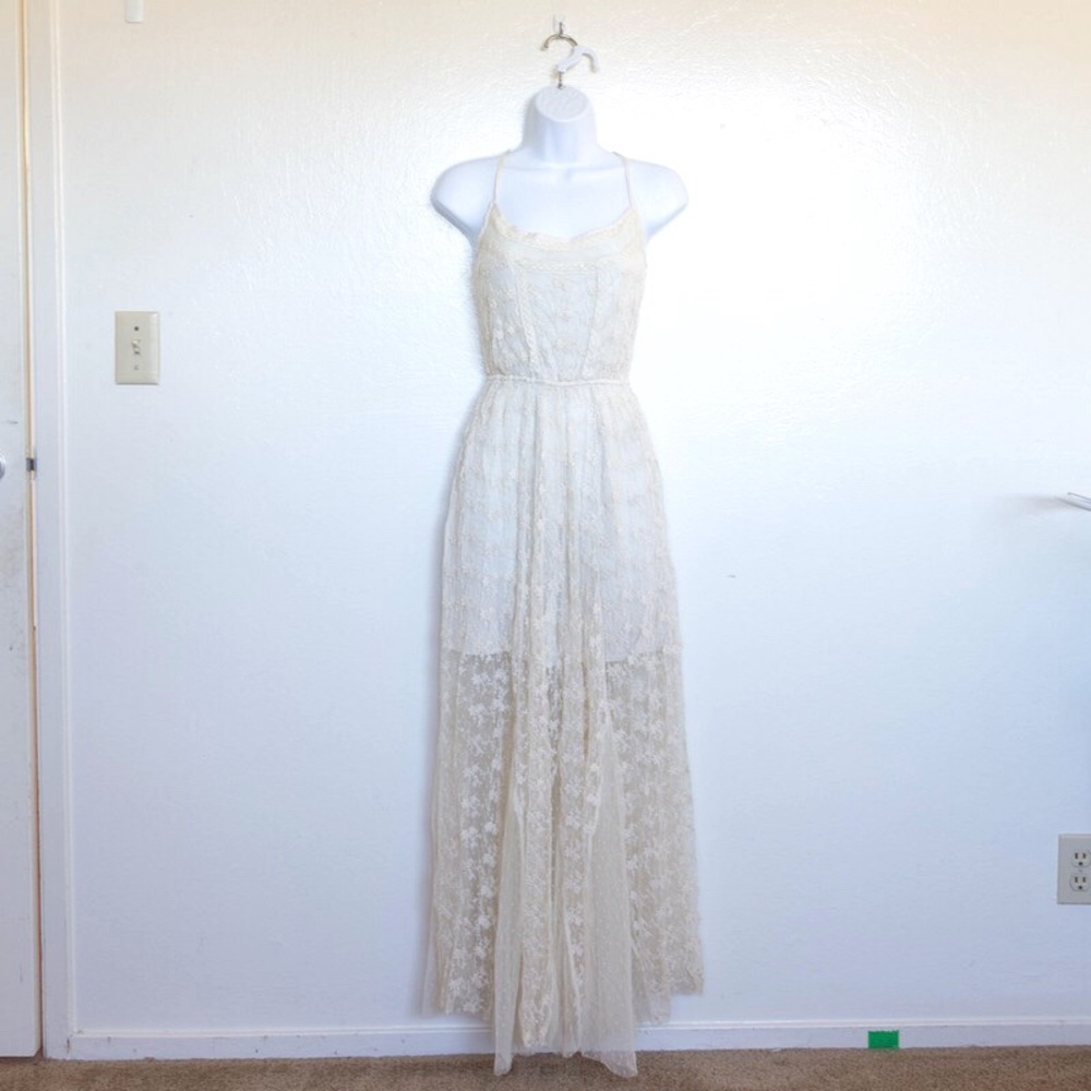 🎉4 for $10🎉 AnF - Cream Lace Maxi Dress Size XS